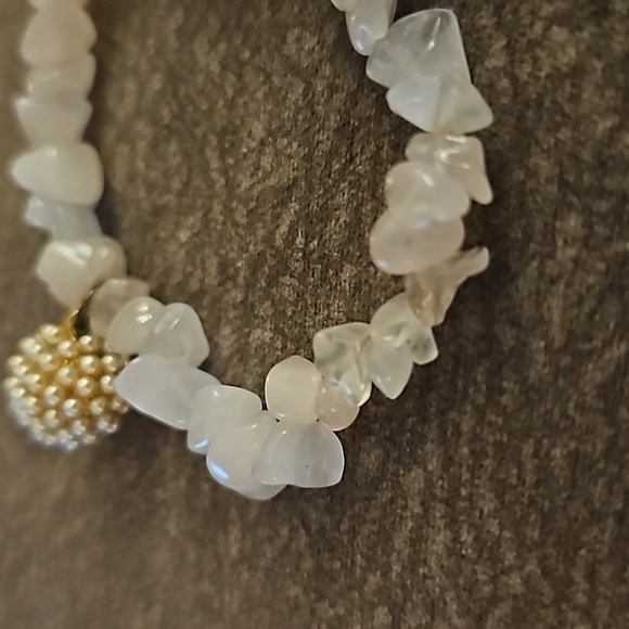 JOHN WIND Moonstone Chip Beaded Stretch Bracelet - Picture 4 of 8